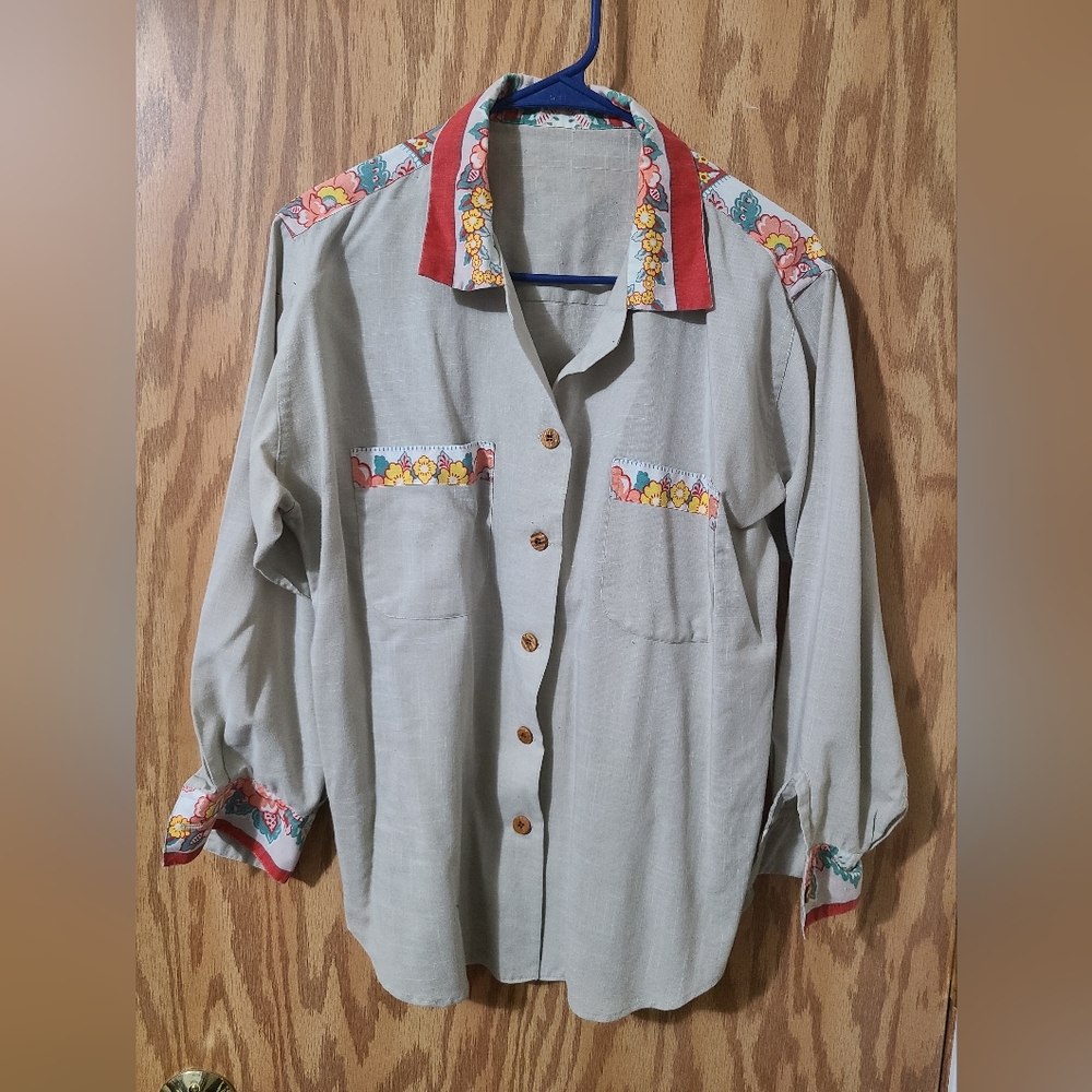 Vintage floral cowboy style shirt.